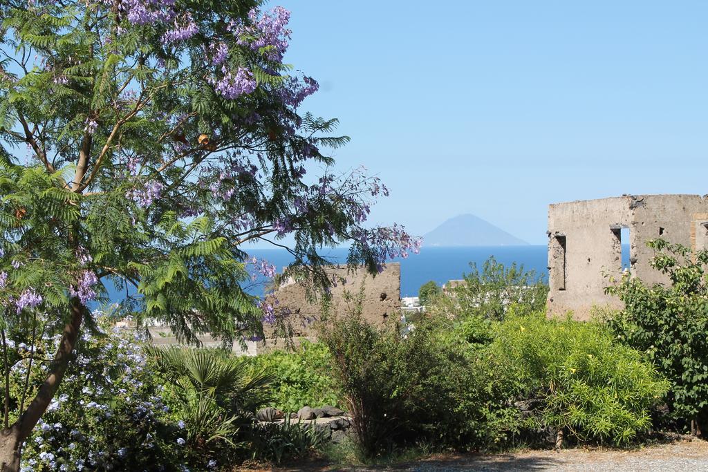 Casa Vacanze Dell'Avvocato Malfa (Salina) Exterior foto