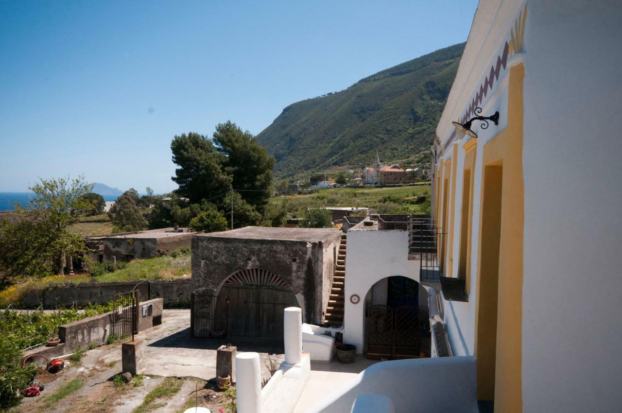 Casa Vacanze Dell'Avvocato Malfa (Salina) Exterior foto